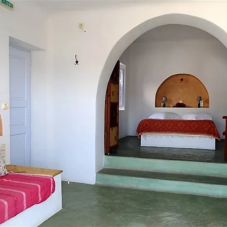 Apartment Haraki Folegandros Town