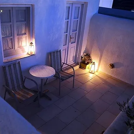 Haraki Apartment